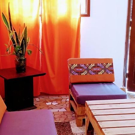 Akwa Guesthouse 코토누 외부 사진