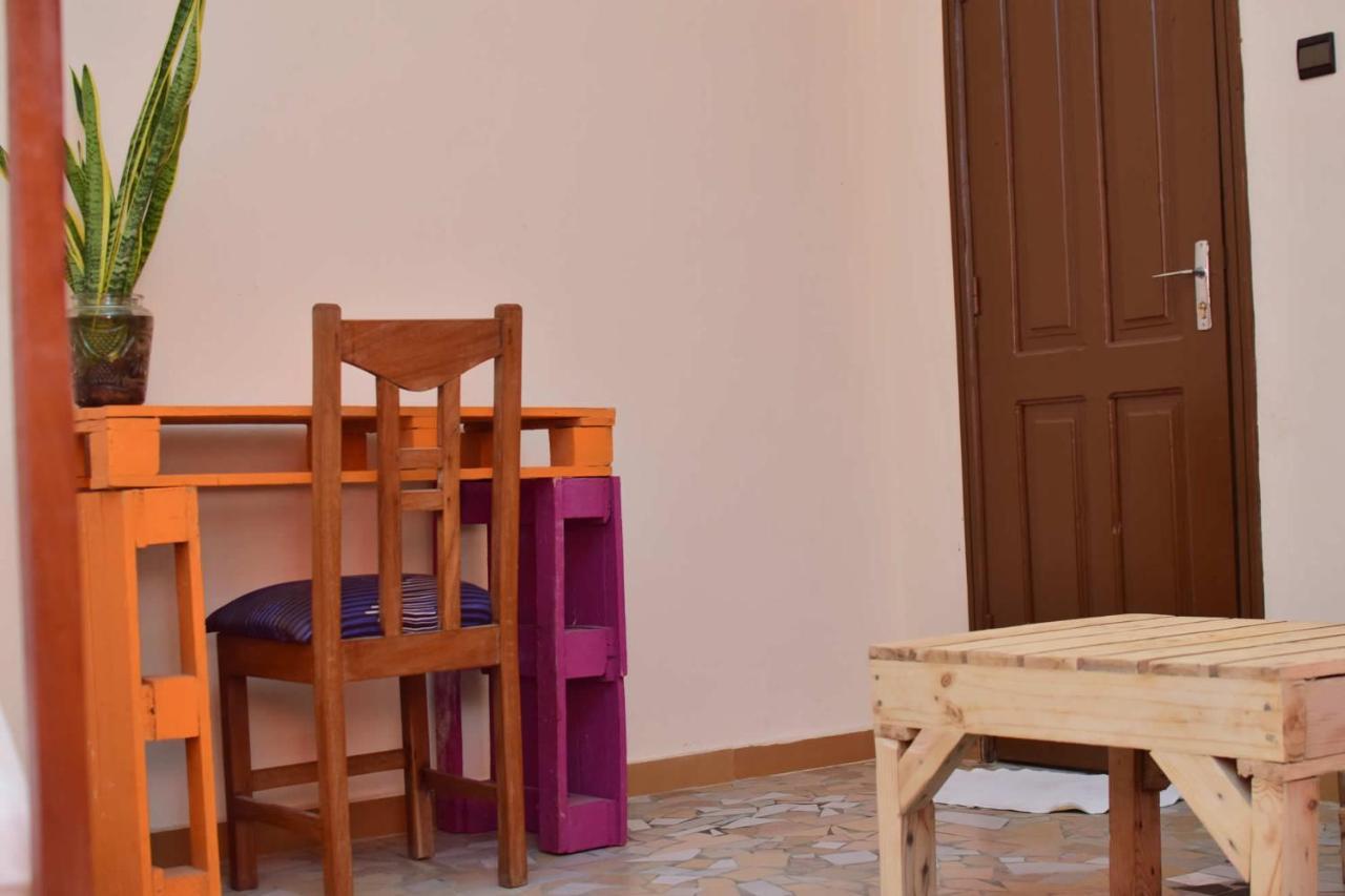 Akwa Guesthouse 코토누 외부 사진