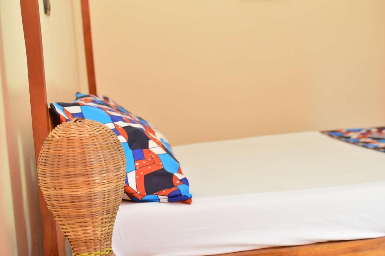 Akwa Guesthouse 코토누 외부 사진