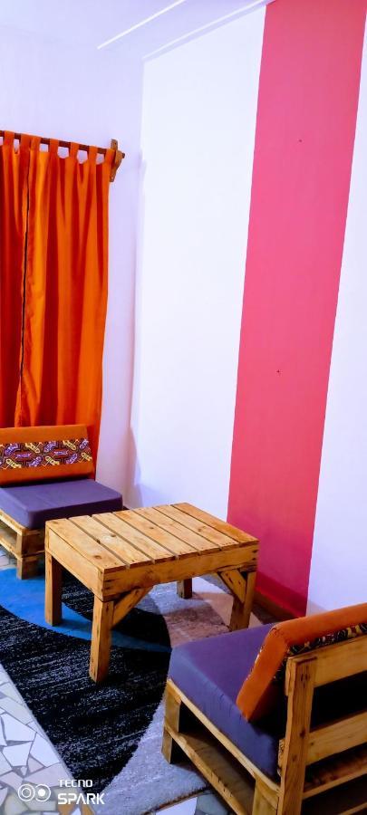 Akwa Guesthouse 코토누 외부 사진