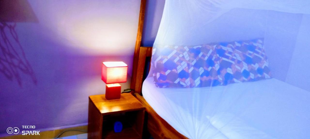 Akwa Guesthouse 코토누 외부 사진